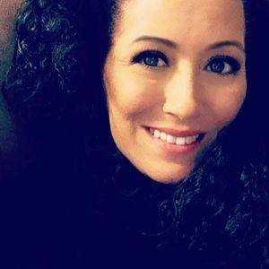 Meet your Posher, Candace